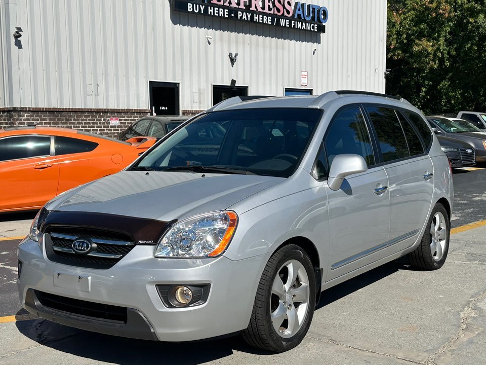 2007 Kia Rondo